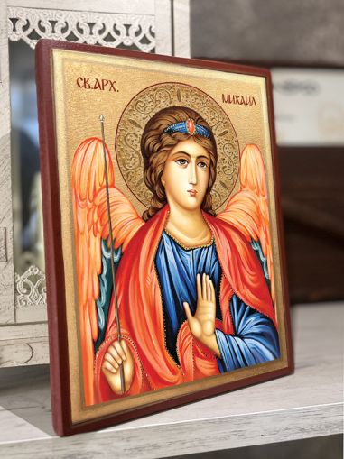 Рисувана икона на Свети Михаил – ръчно изработена православна икона, подходяща за дом, подарък и закрила